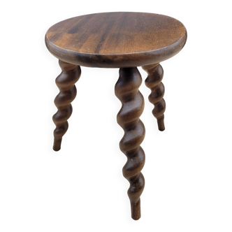 Tripod stool with twisted turned feet