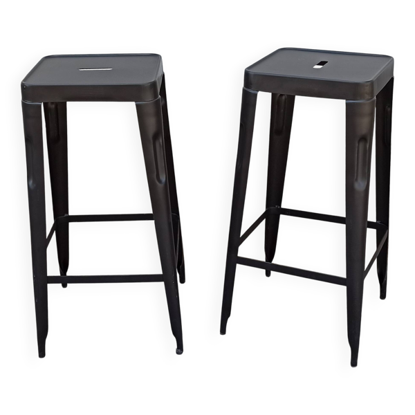 Paire de tabourets en métal noir