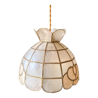 Mother-of-pearl and brass suspension