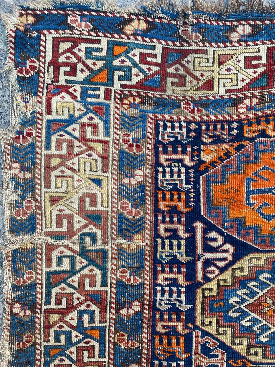 Pretty old Caucasian chirwan carpet of the 19th century  115x176cm