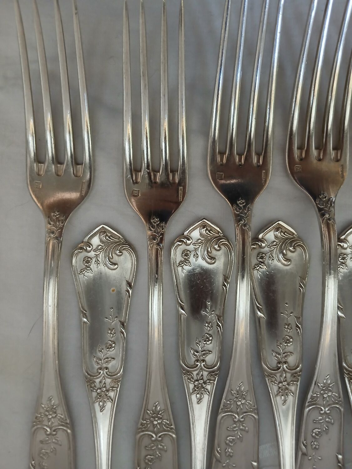 36 antique silver-plated cutlery sets "Boulenger"