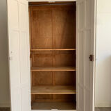 Armoire parisienne