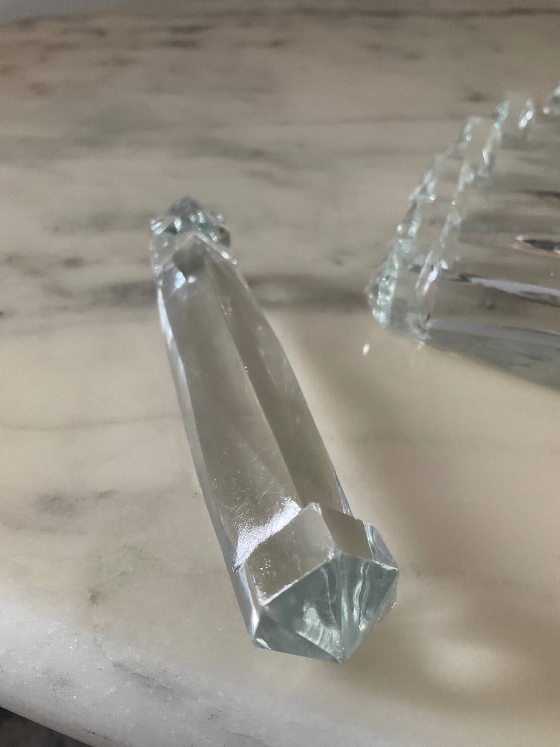 Series of 10 cut crystal knife holders