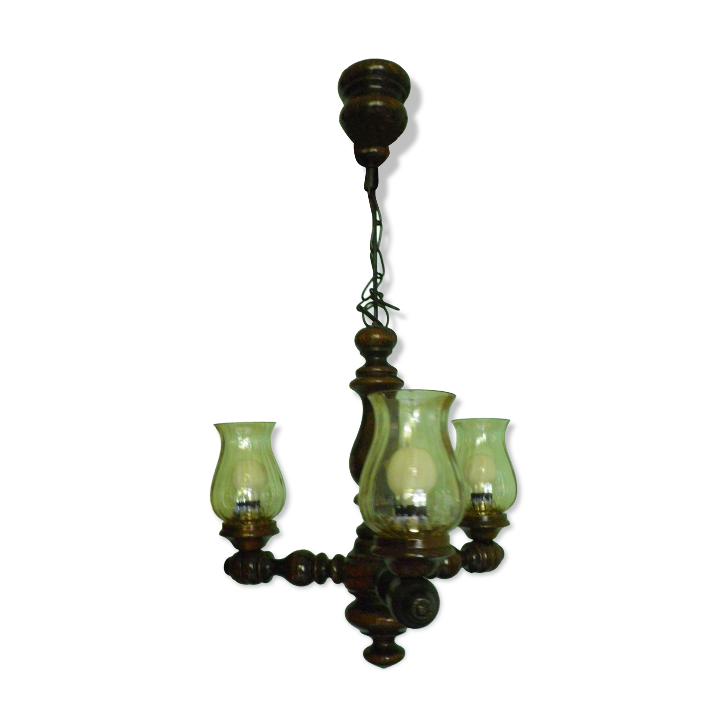 Suspension with three lights, turned varnished wood, amber tulip shade, 1970s.