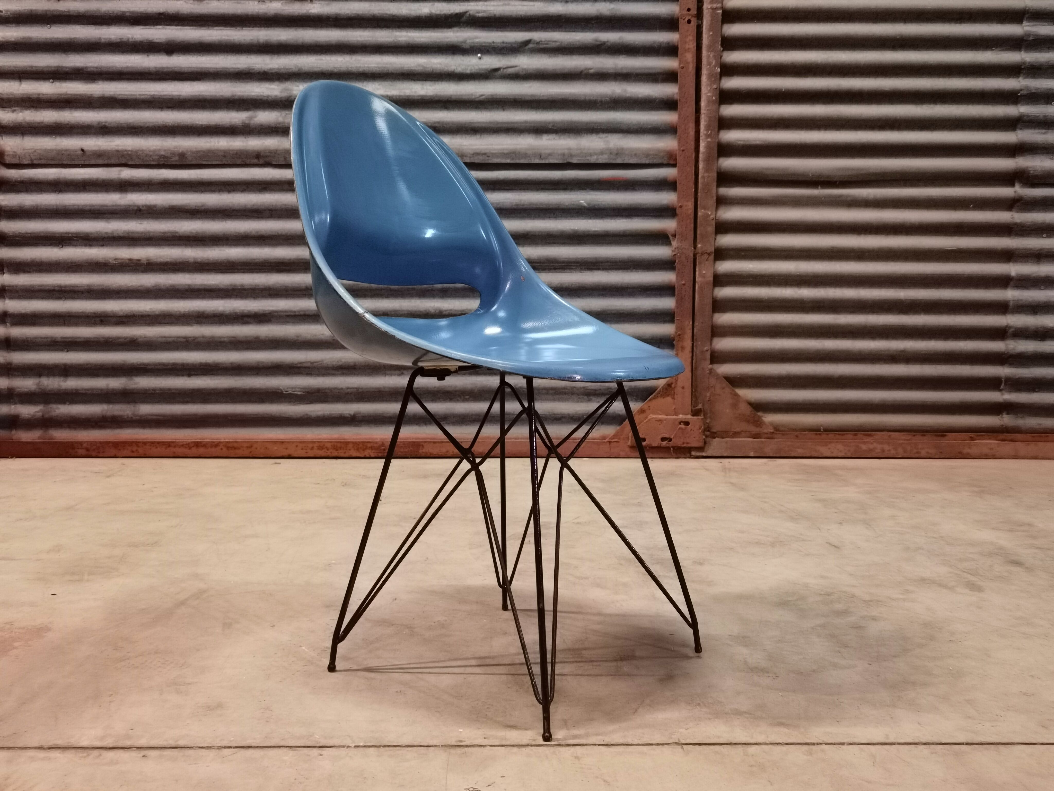 Blue chair Miroslav Navràtil for Vertex 1959