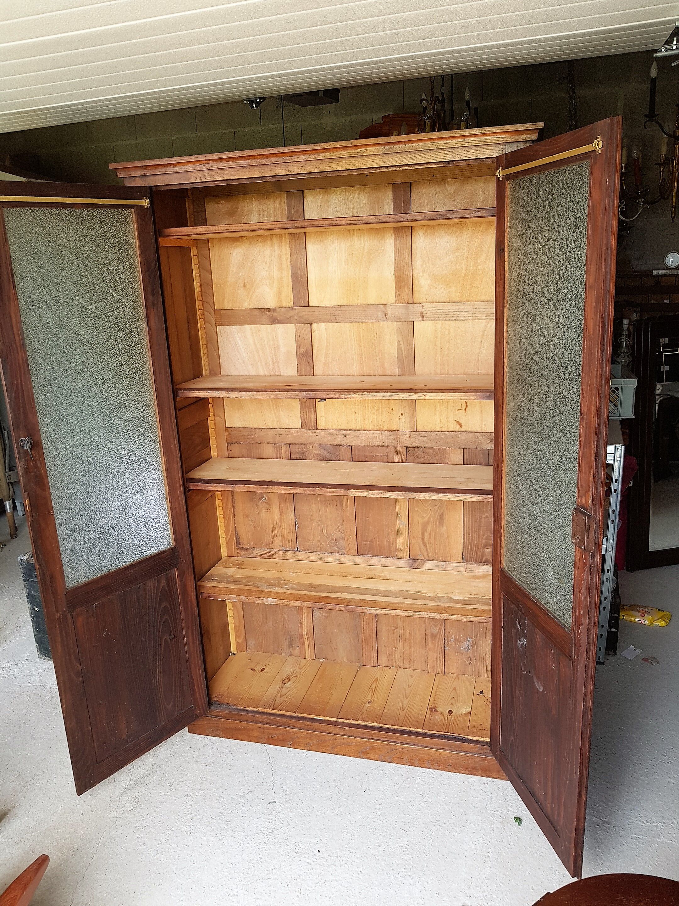 Cabinet old type pharmacy two wooden doors granitées