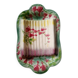 Plat à asperges en majolique, - barbotine