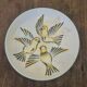 ANDRÉ BAUD (1903-1986) grand plat représentant des oiseaux, Vallauris, France, c.C. 1950