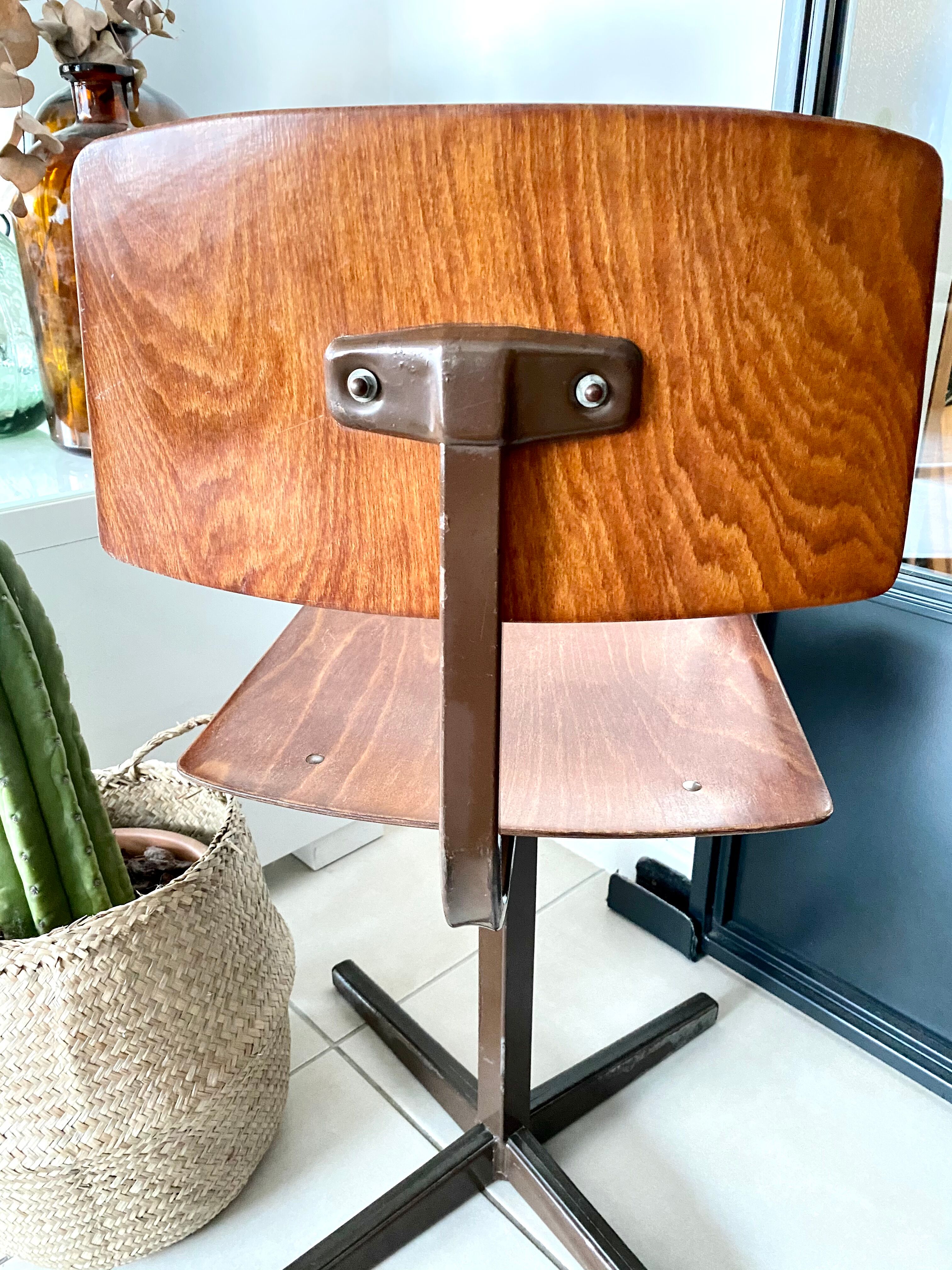 Marko vintage children's workshop chair