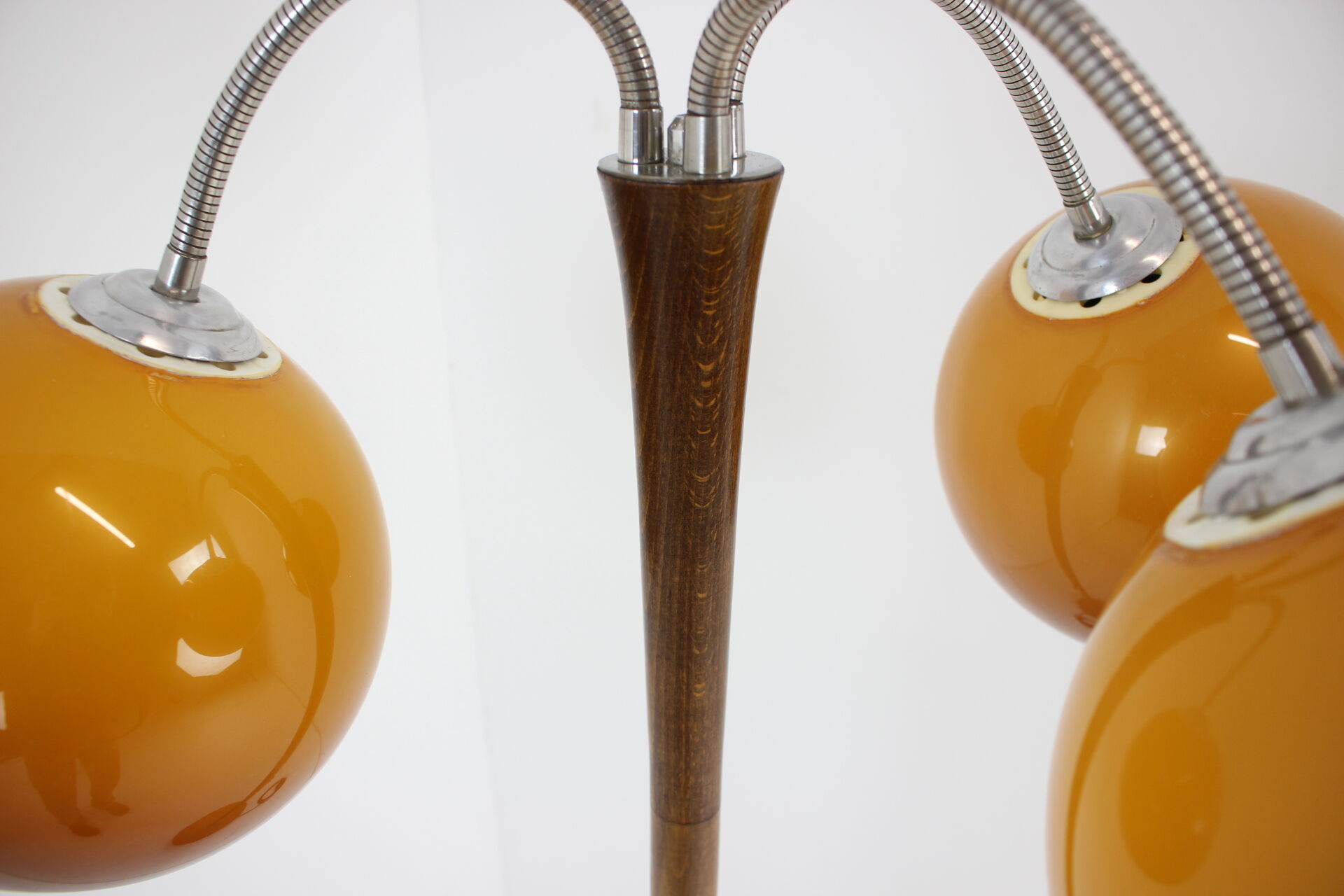 Lampadaire en bois des années 1960, Tchécoslovaquie