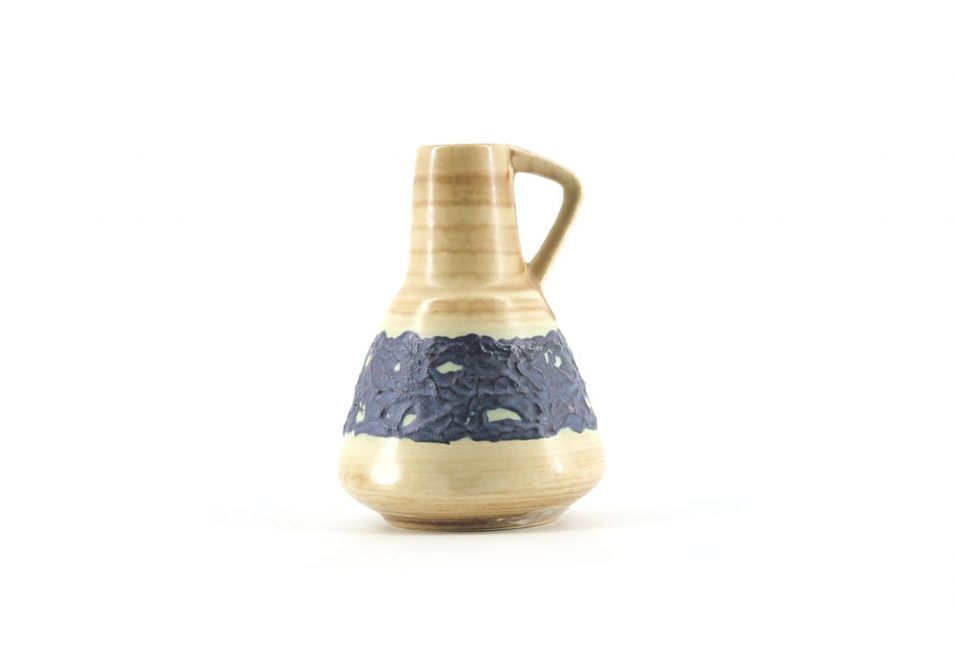 Jug-shaped vase