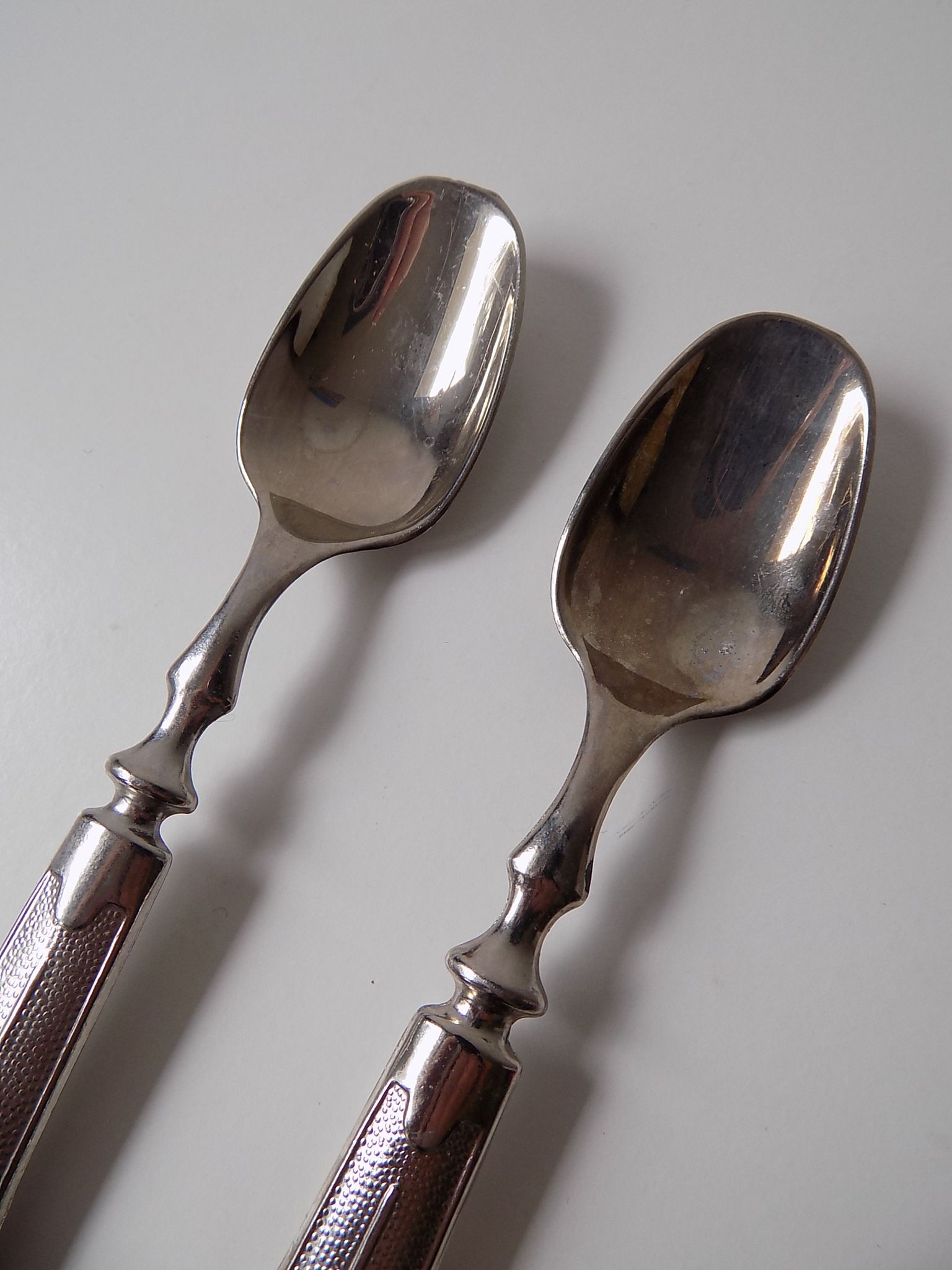 2 teaspoons silver metal