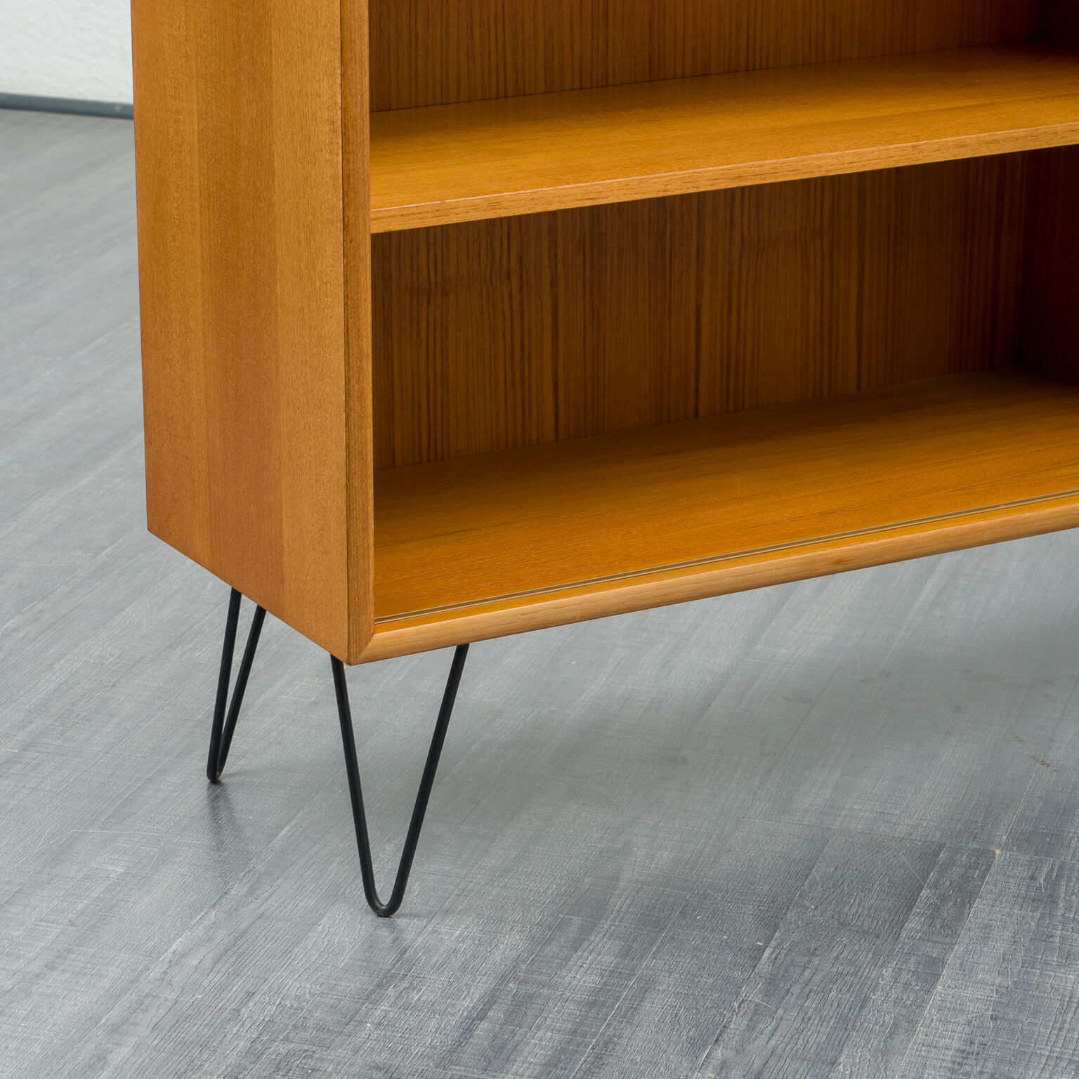 Enfilade vintage teck pieds en métal années 60