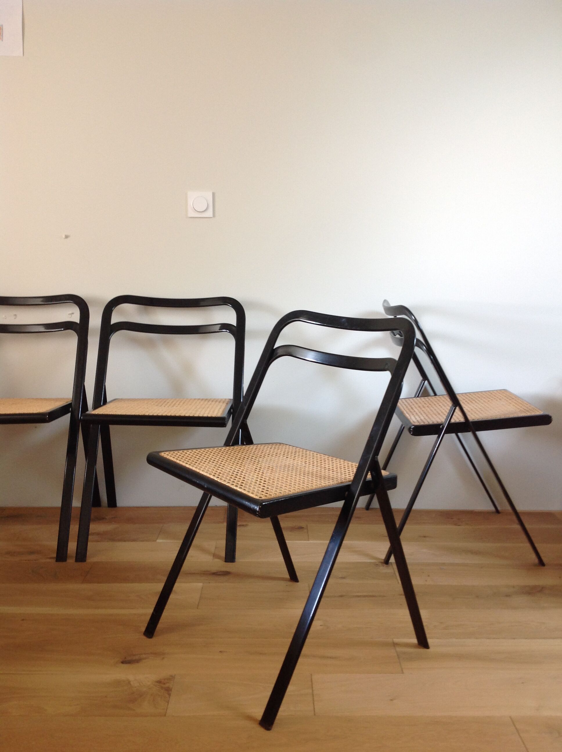 4 folding chairs cannage and black metal Cidue