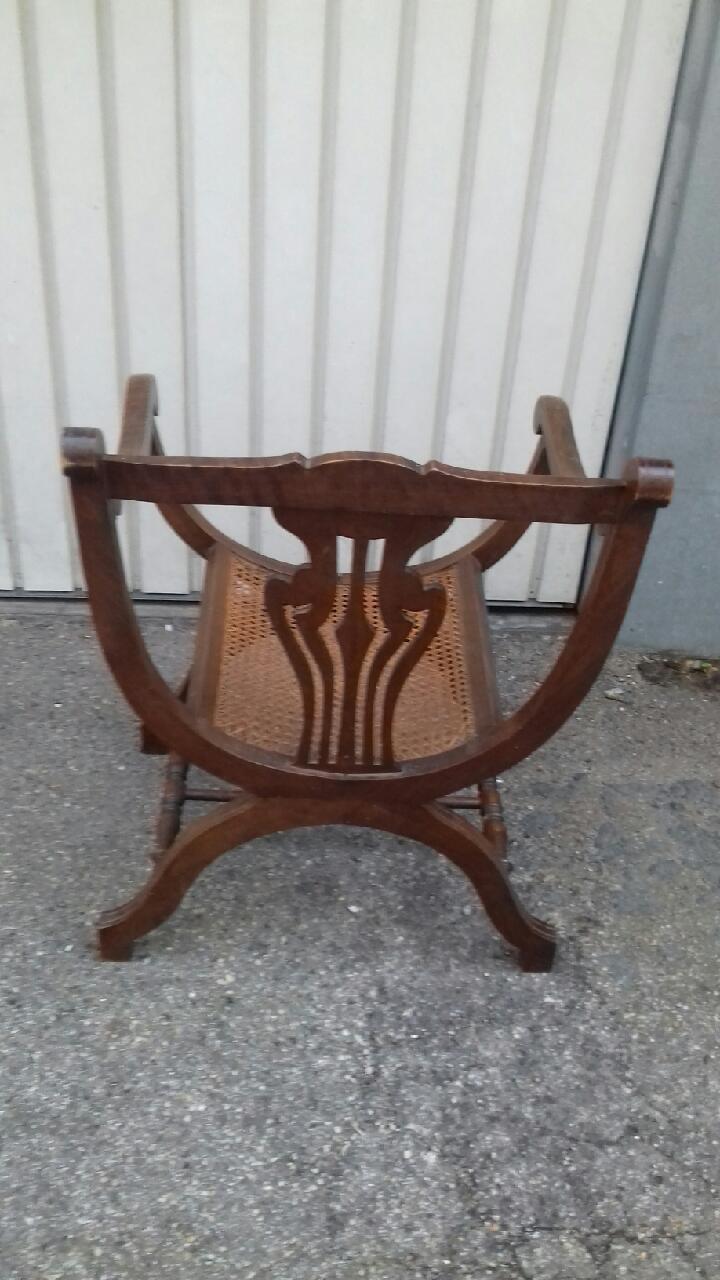Dagobert 1900 chair in original walnut wood and canning