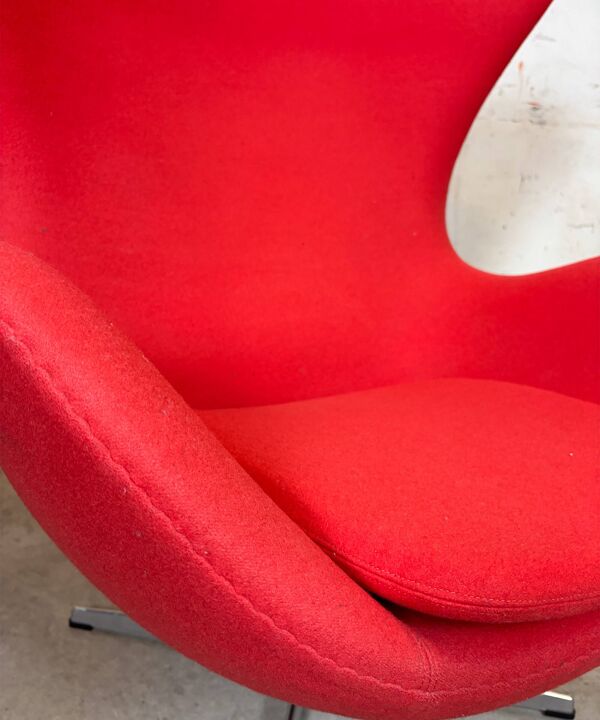 Fauteuil Egg Lounge Fritz Hansen Tissu Arne Jacobsen – Rouge – Fauteuil design,