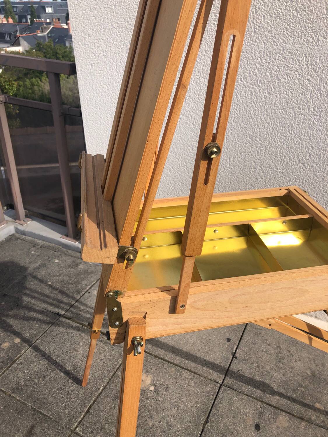 Painter's easel