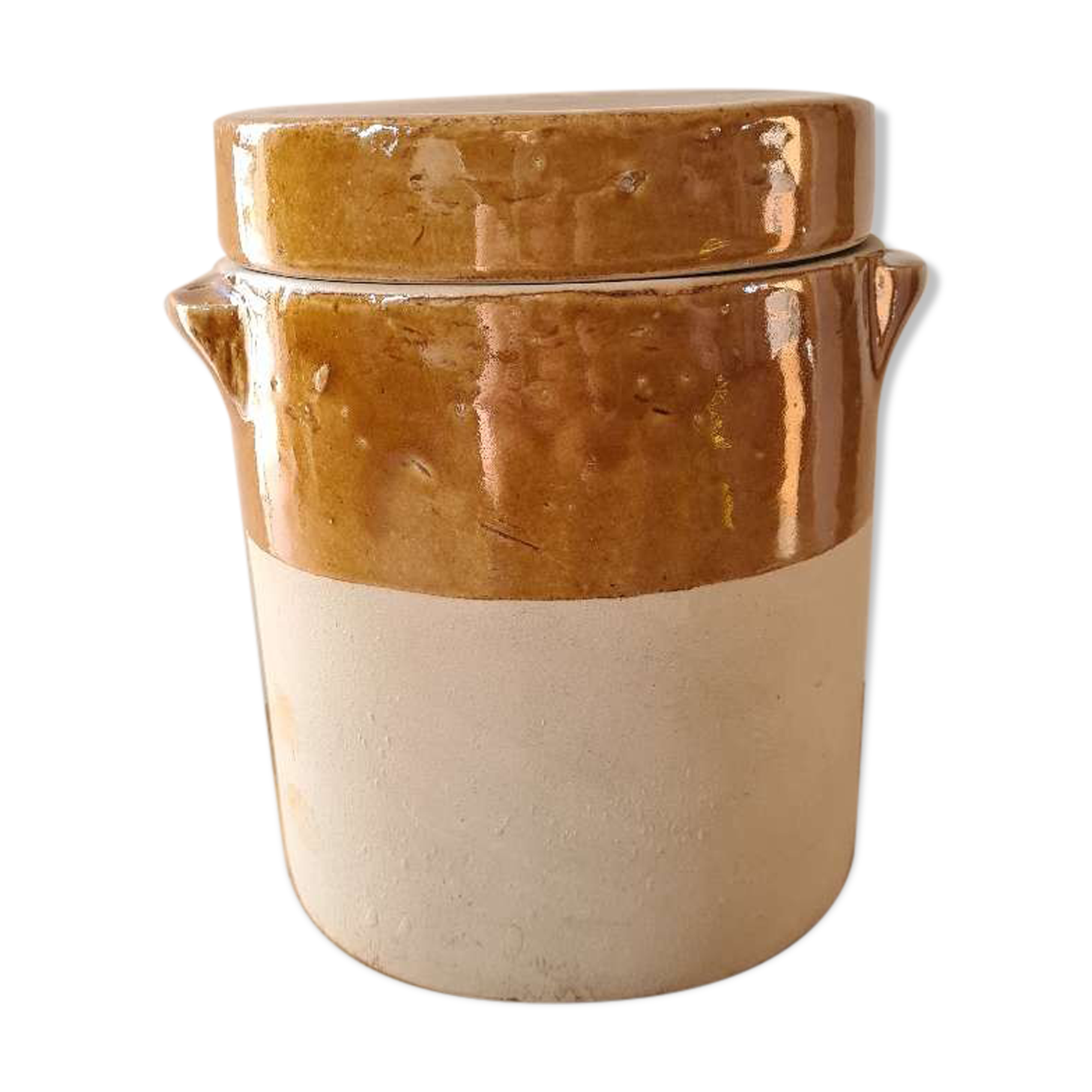 Old sandstone grease pot