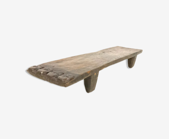 Table basse vintage wabi sabi Senufo ou Naga