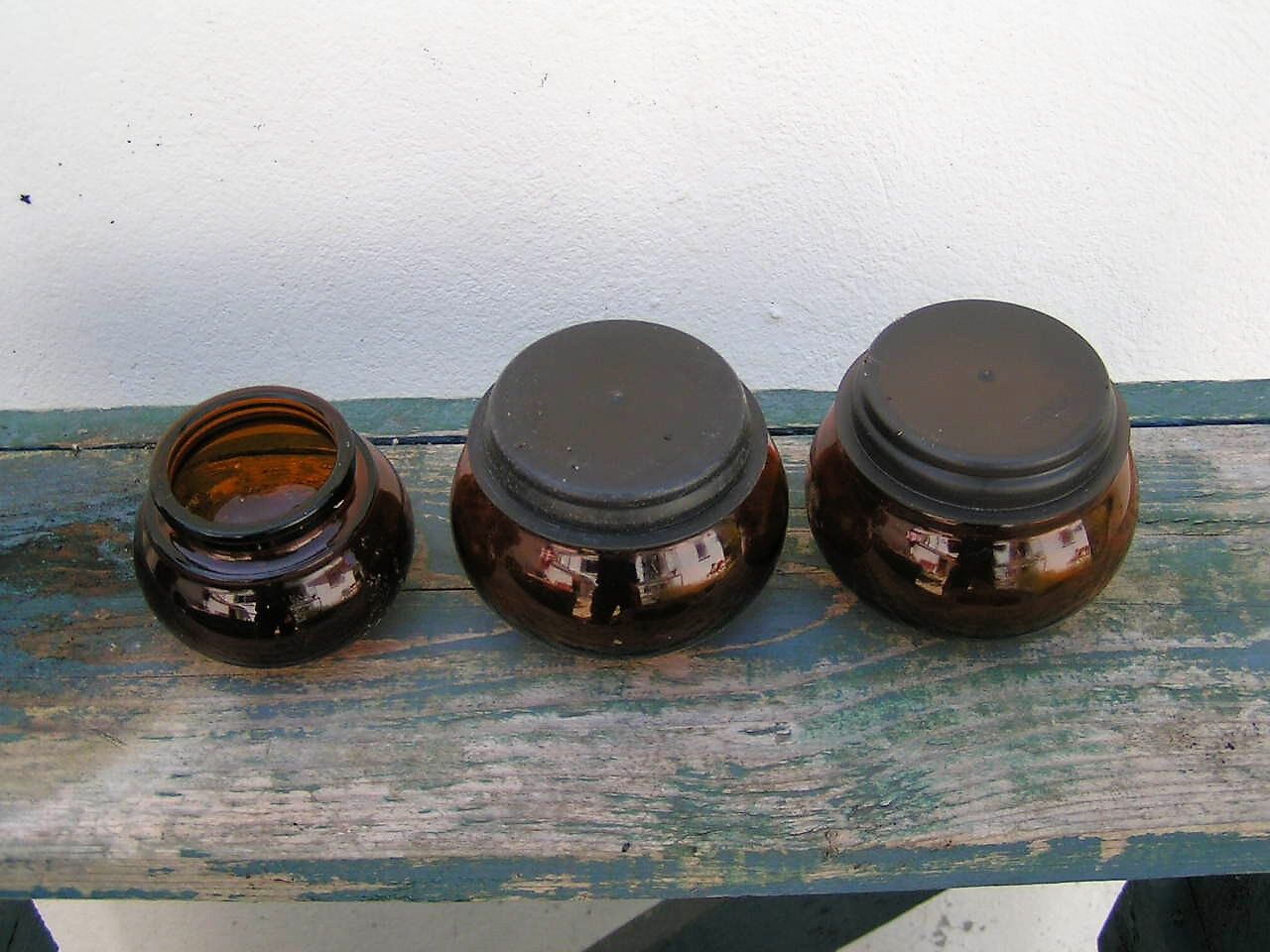 Condiment jars