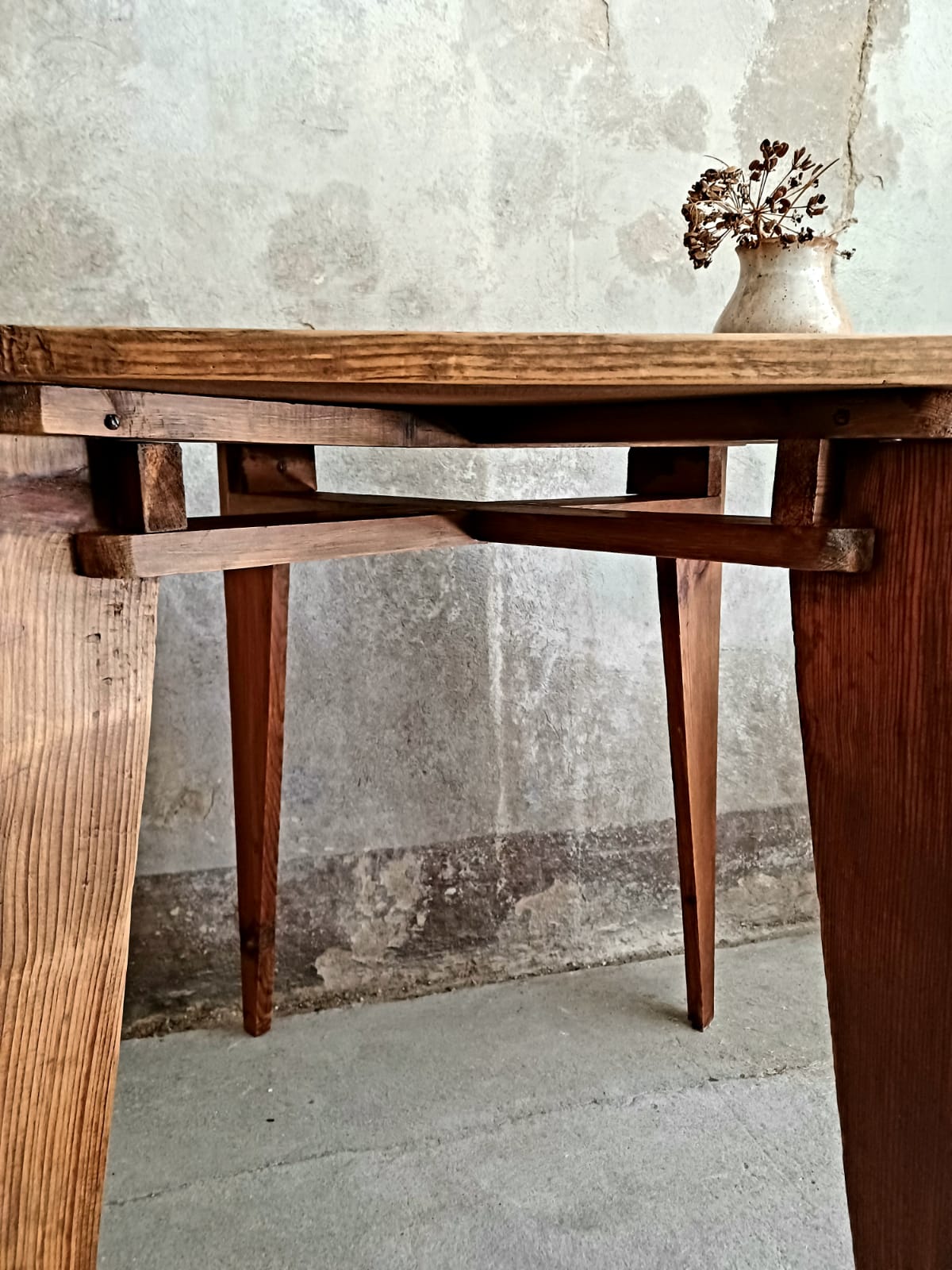 Farmhouse table