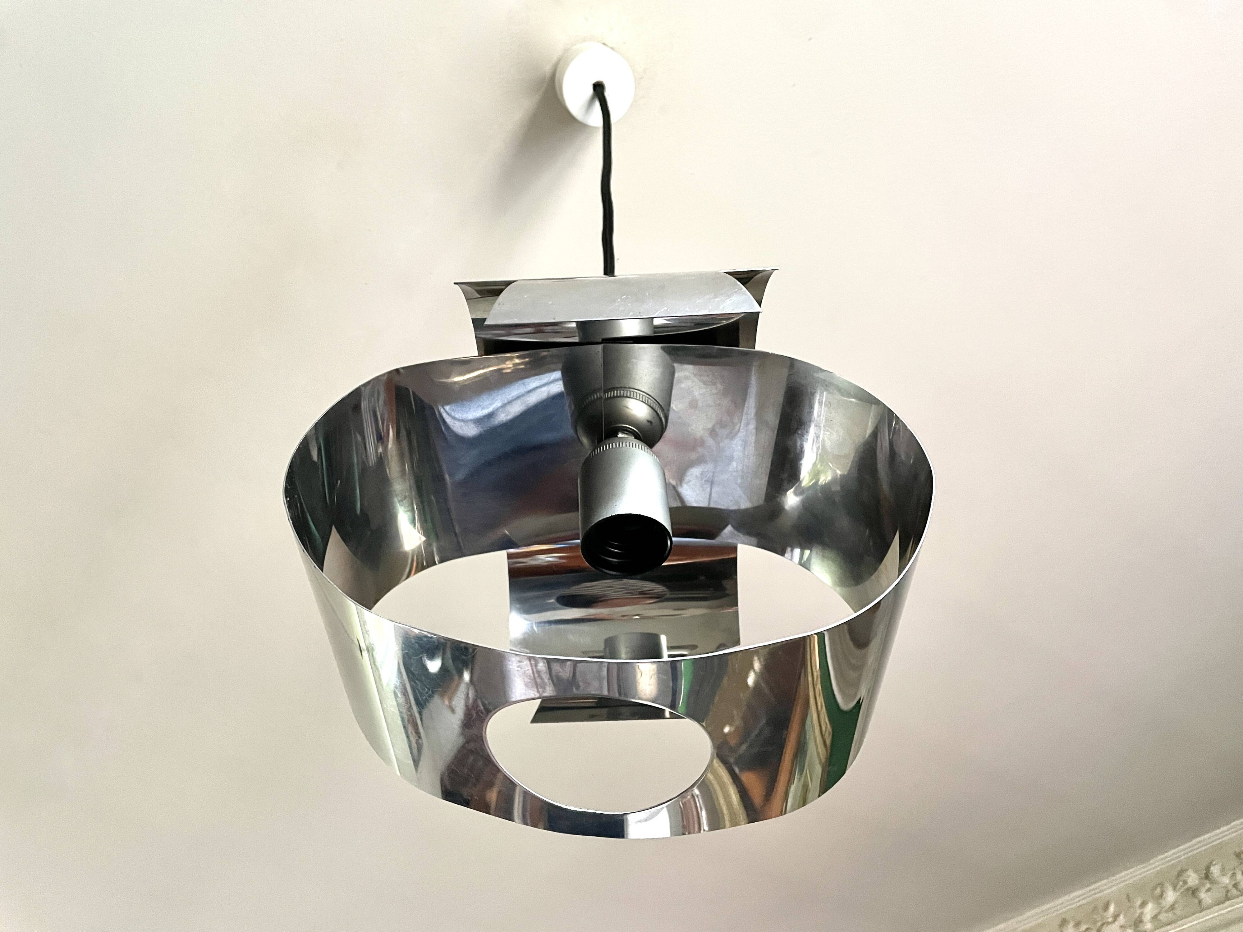 Suspension space age en chrome 1970