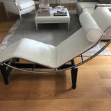 Chaise longue LC4