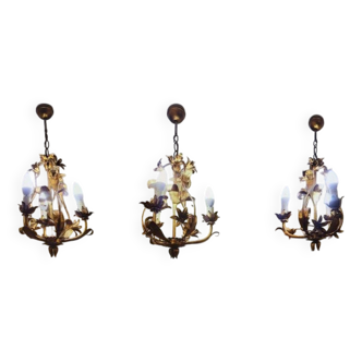 Lot de 3 lustres en metal peint dore