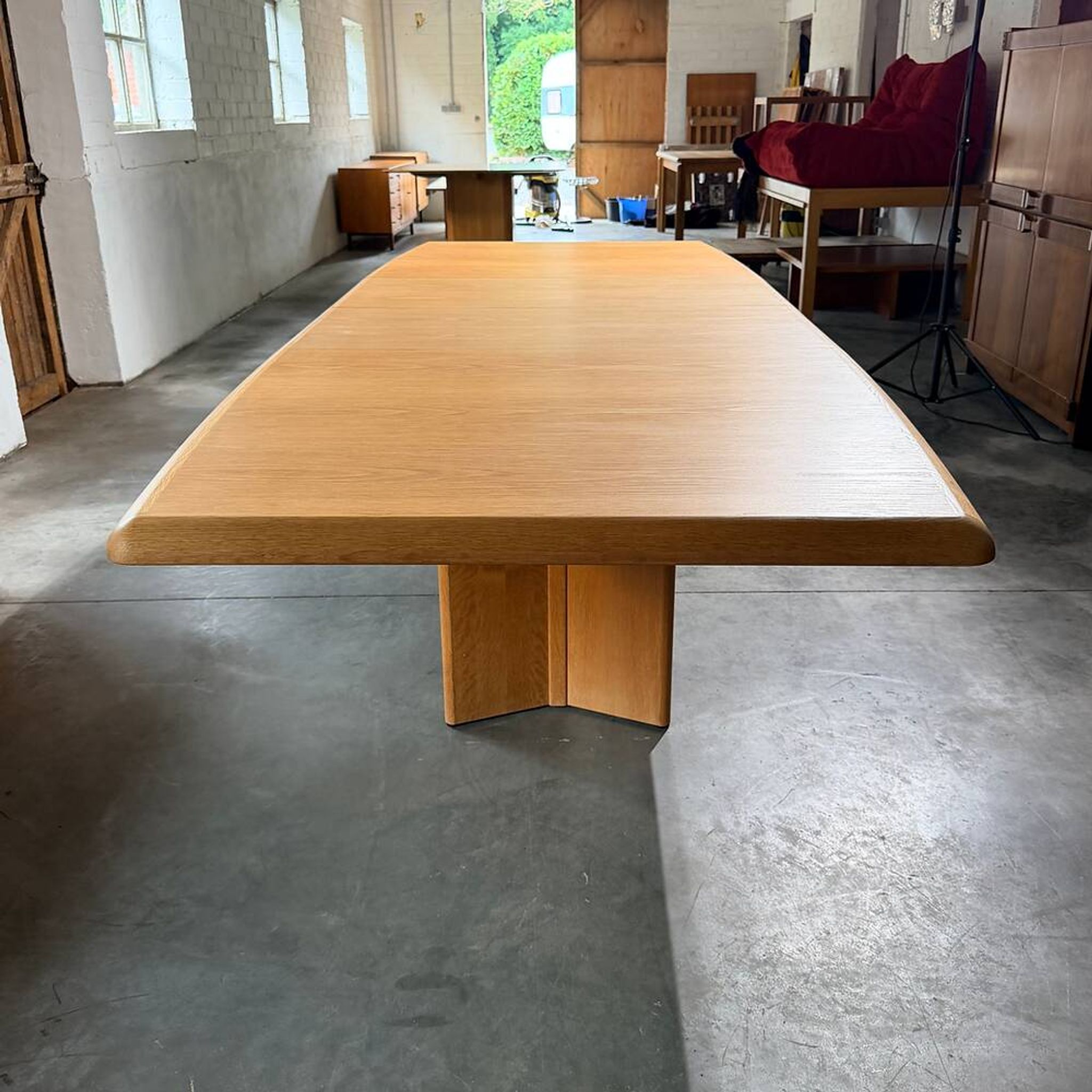 Extendable oak table 'Ann series', Van den Berghe-Pauvers, Belgium, 1970s