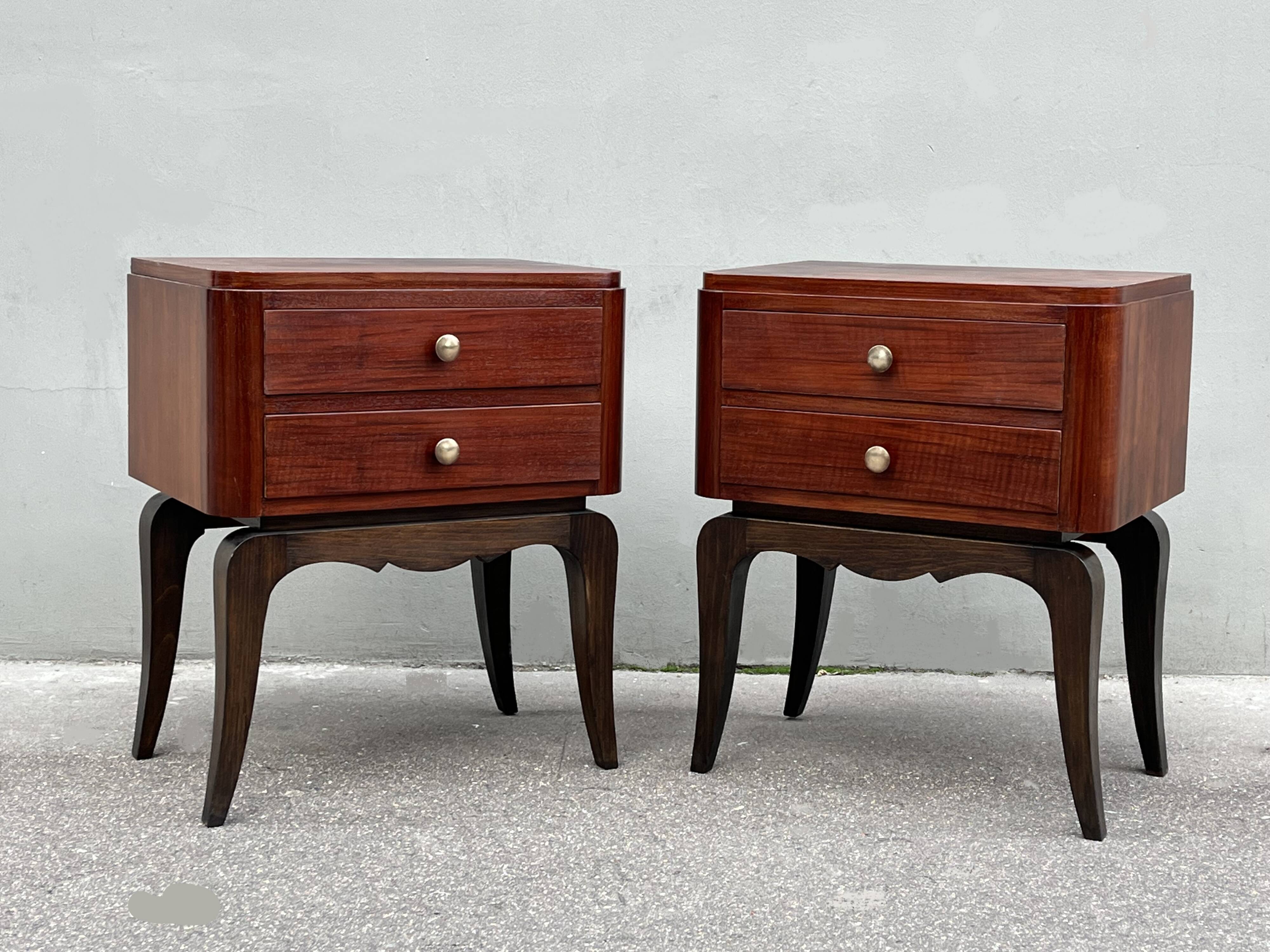 Pair of 1930s Art Deco bedside tables in rosewood.