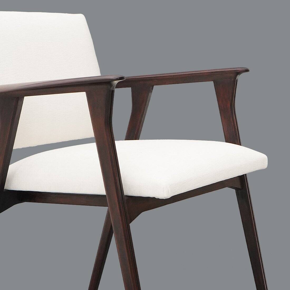 Vintage chaise longues with wooden armrests, 1950s, set of 2