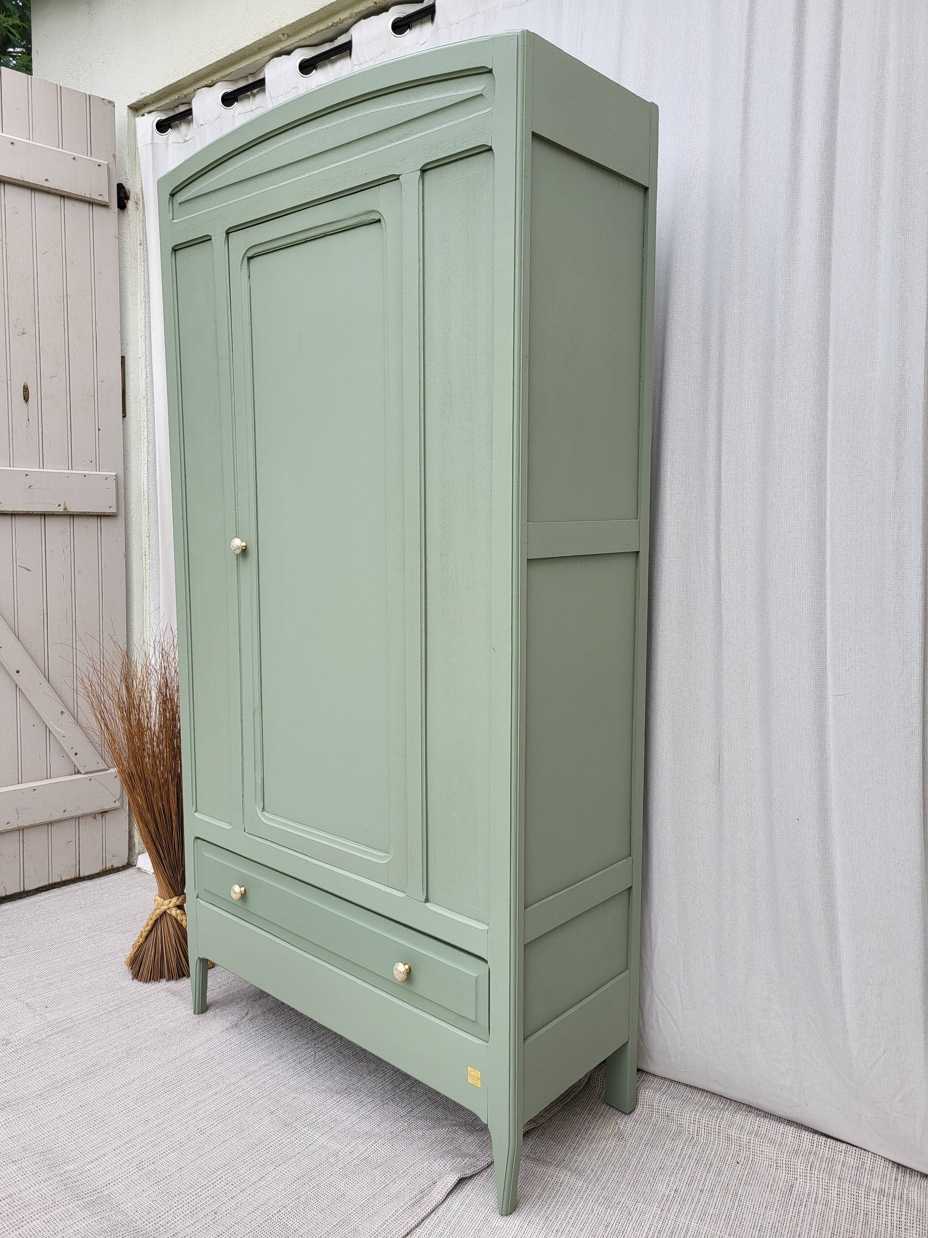 Parisian hotel wardrobe