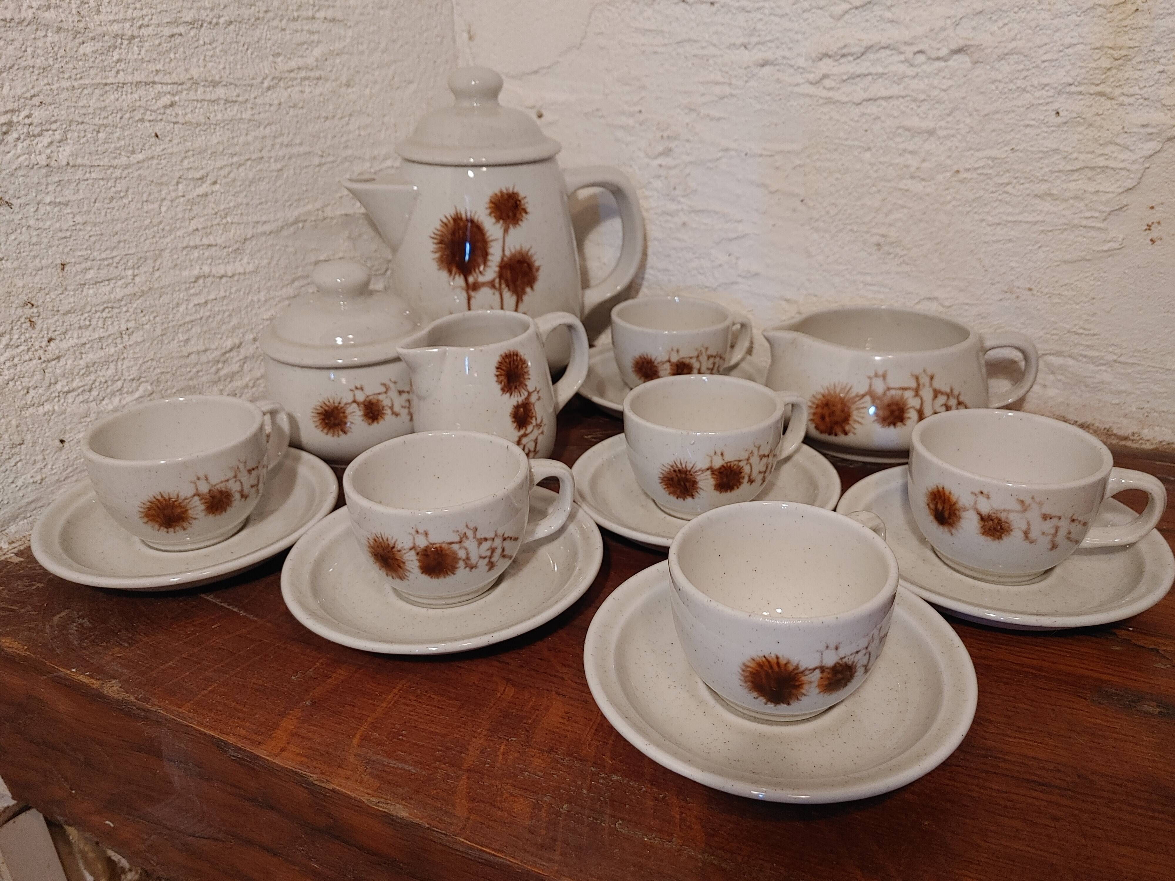 Glazed stoneware coffee set decorated with thistles Sarreguemines