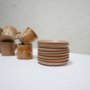 Série de 8 tasses et sous tasses vintage en grès