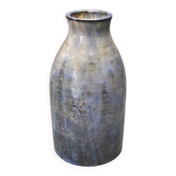Vase en céramique bleue française datant des années 1960–1970.
