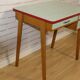 Bureau formica et sa chaise