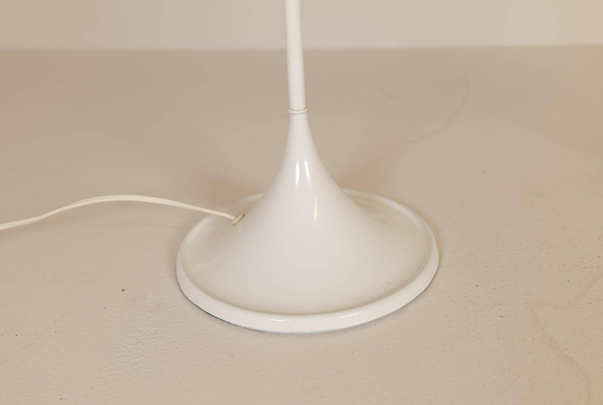 Pair of Bergboms B-024 mid-century modern table lamps, 1960s, Sweden.