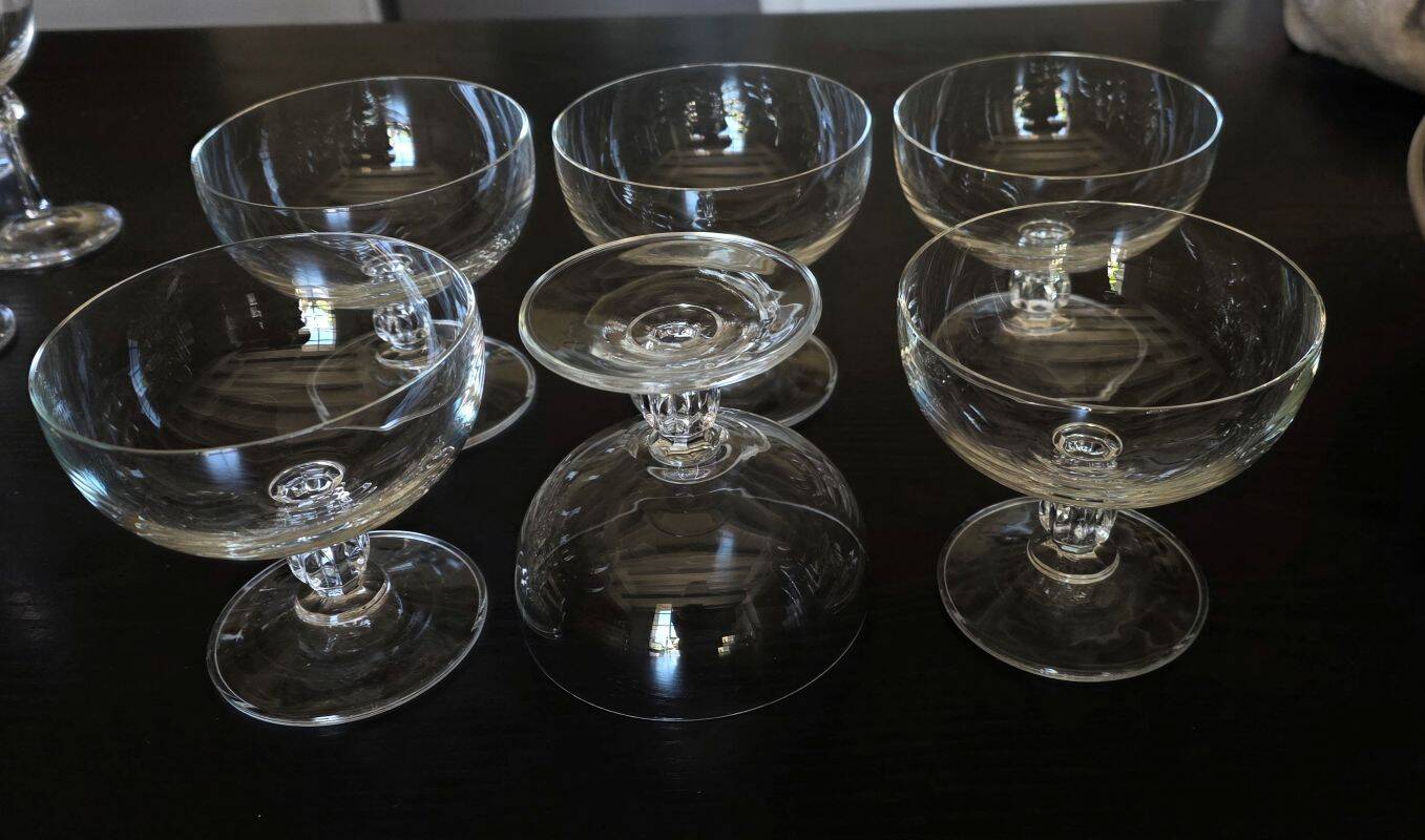 6 Anciennes Coupes A Champagne