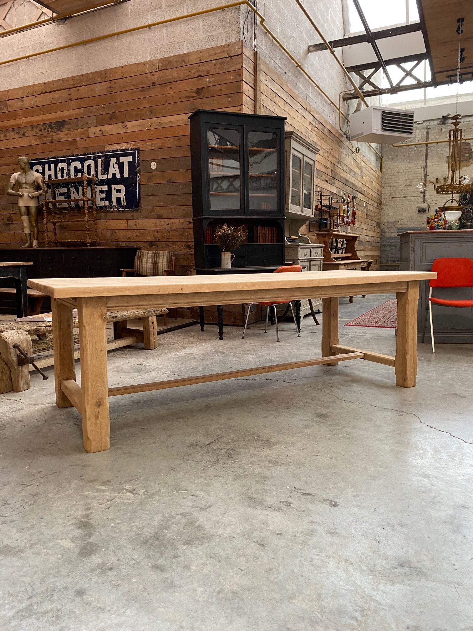Farmhouse table with oak extensions