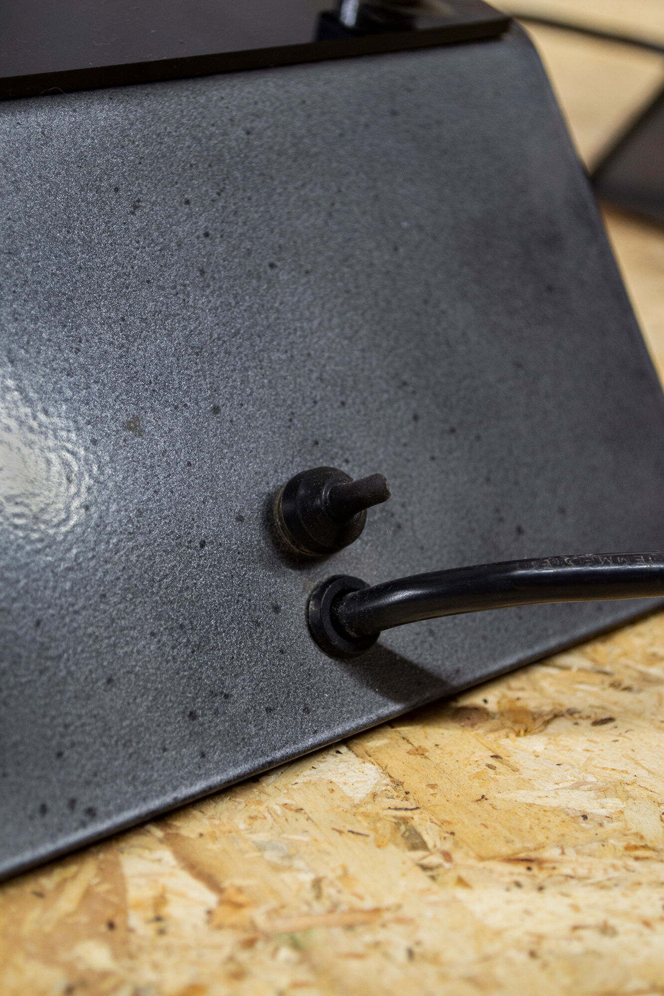 Pair of table lamps in metal and murano glass by Alox Italia Anni '80