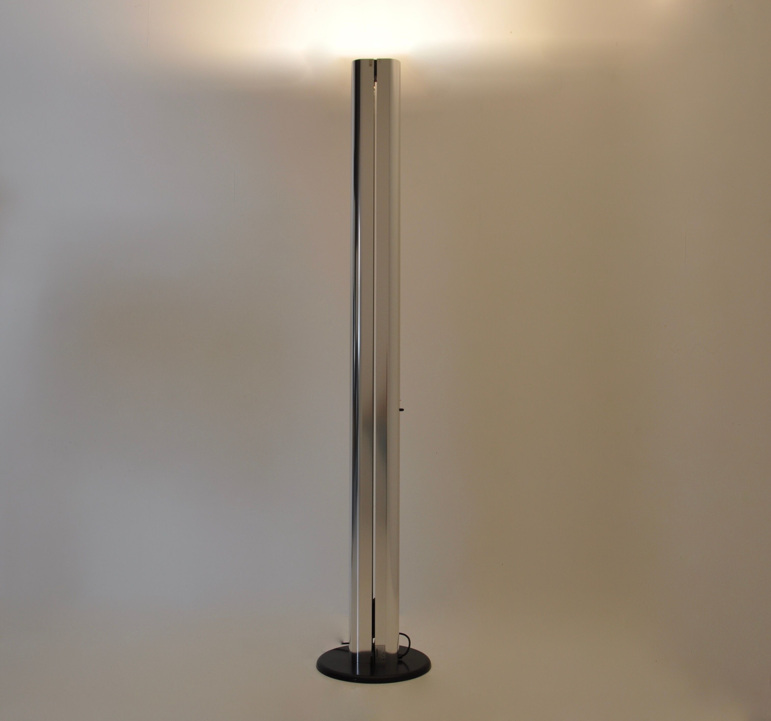 Megaron floor lamp by Gianfranco Frattini for Artemide, 1970s