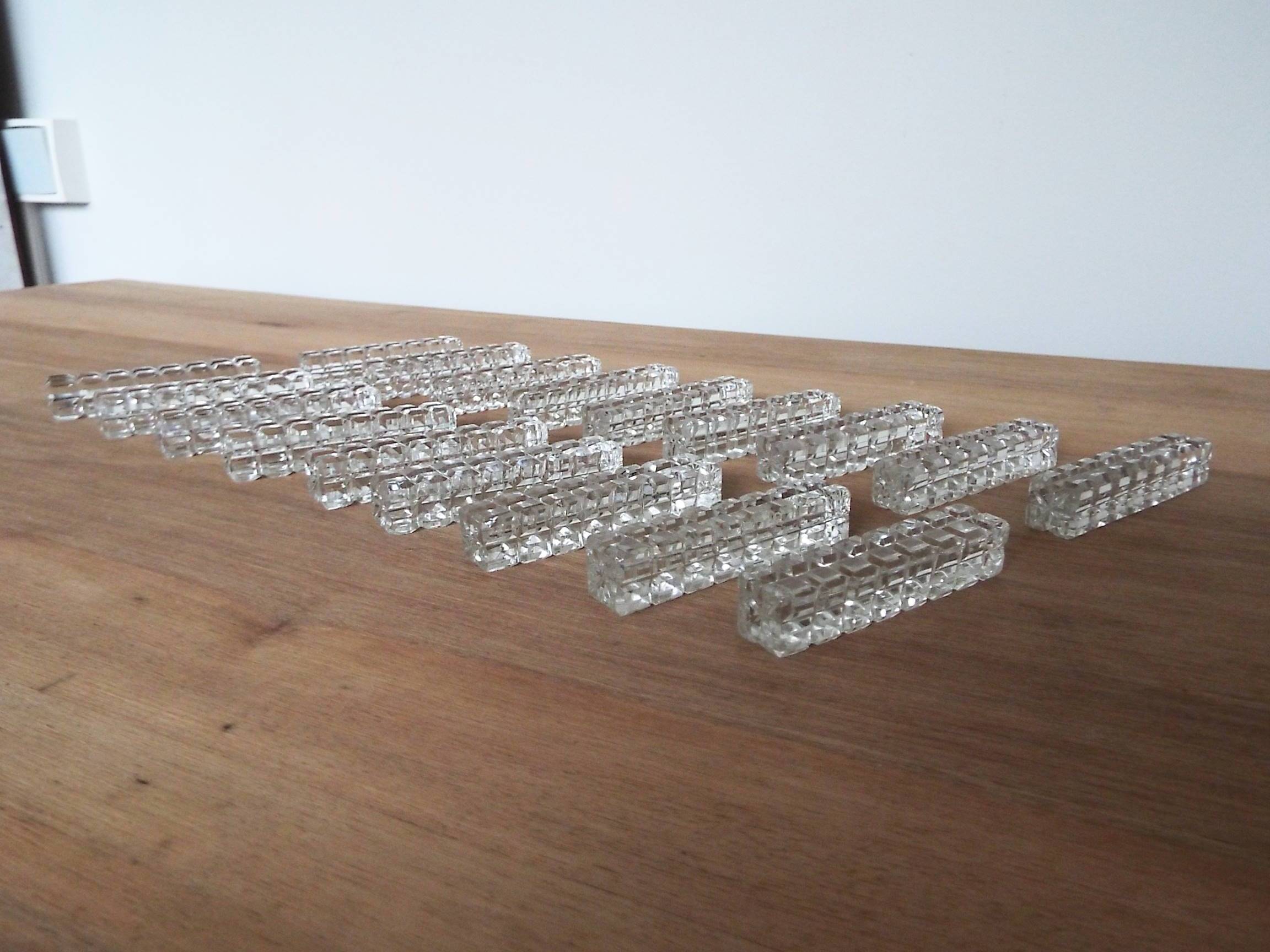 18 knife holders