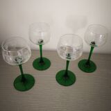 4 Verres à pieds avec motifs "la vigne"