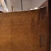 Commode en noyer XVIII