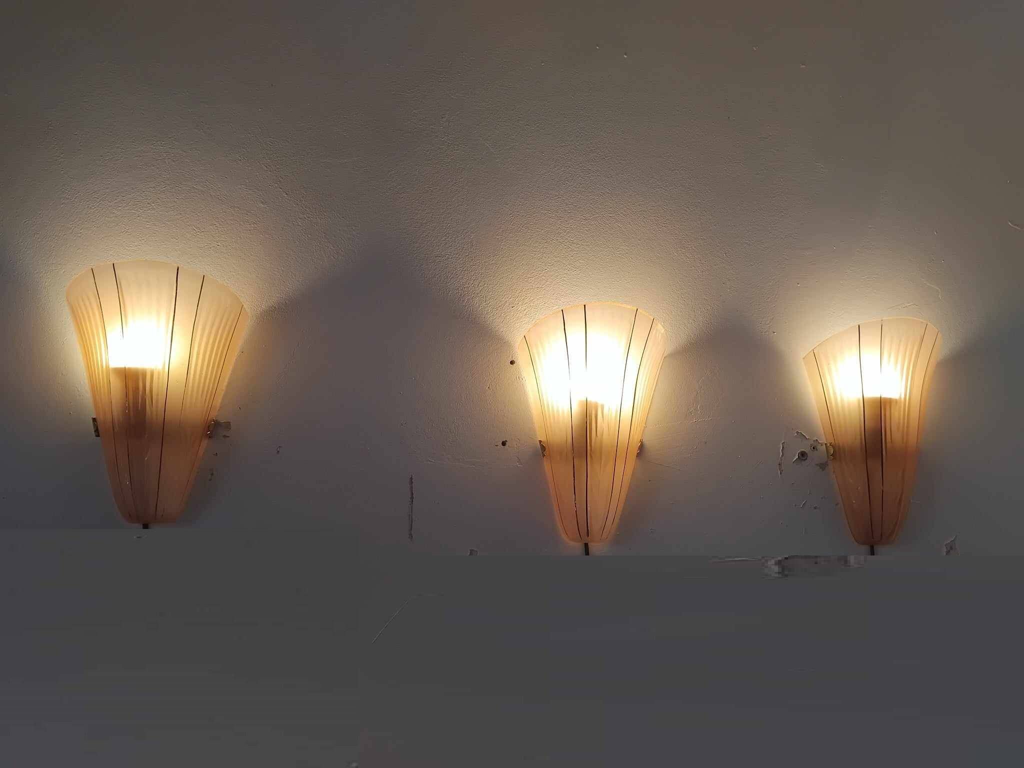 Suite of 3 Art Deco wall lights