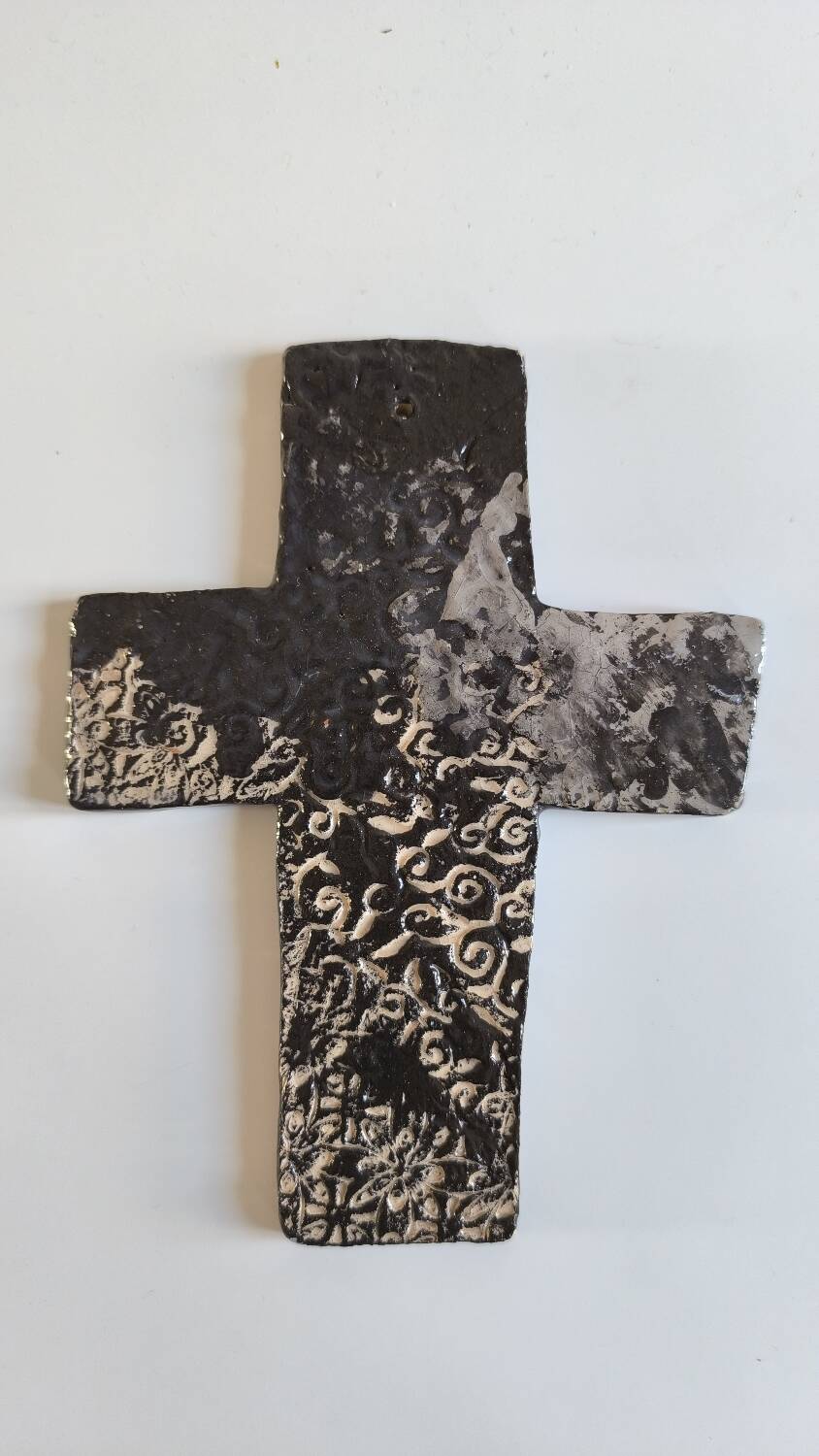 Ceramic cross