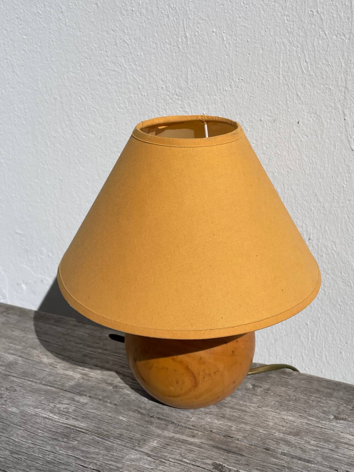 Table lamp in turned wood, ball 1990