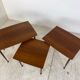 Tables gigognes scandinaves en teck du milieu du siècle, ensemble de 3