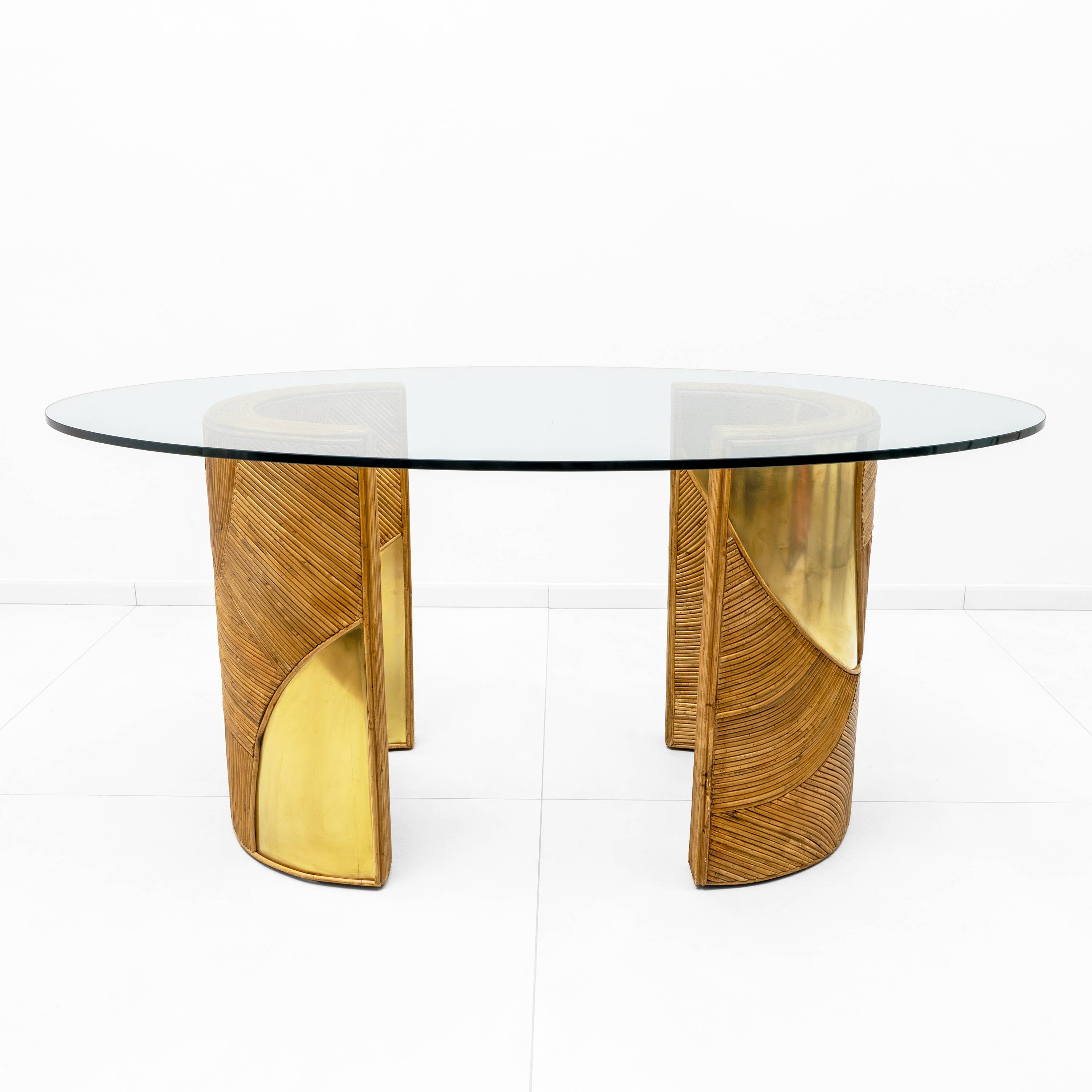 Mid-Century Modern Italian Rattan and Brass Dining Table by Vivai del Sud