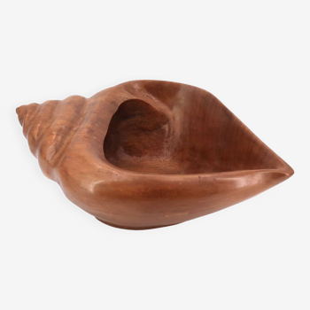 Centerpiece, wooden fruit bowl in the shape of a shell